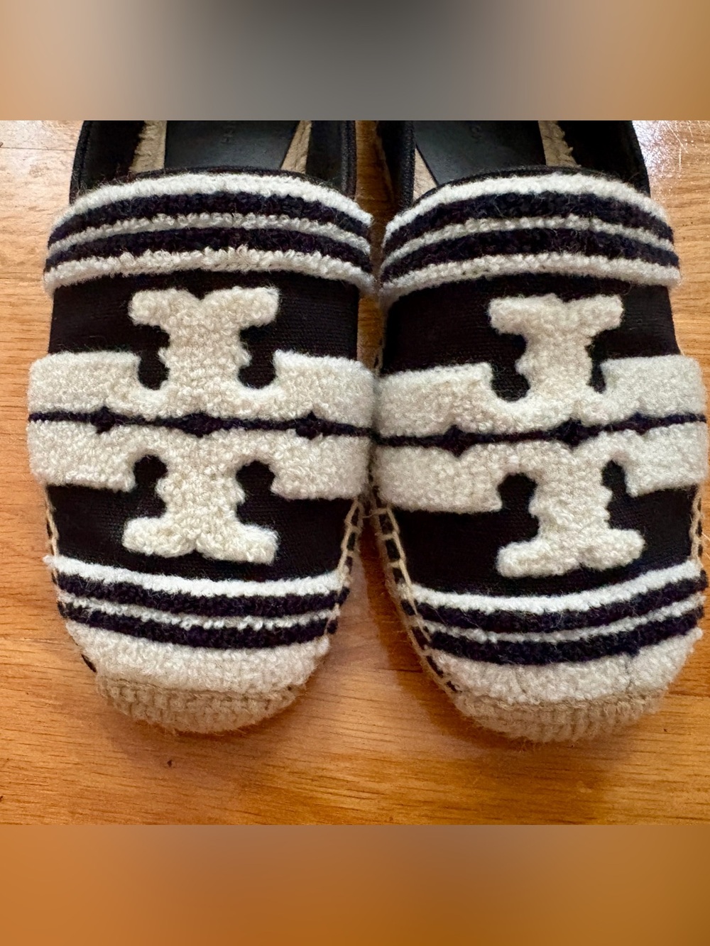 Once worn / like new Tory Burch espadrilles size 7 - Picture 6 of 7